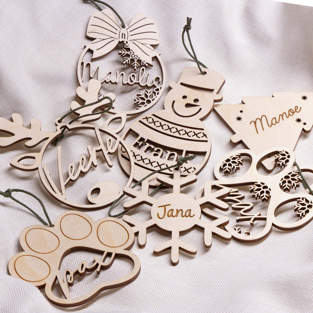 Houten kerstbal met gravering (Groot)