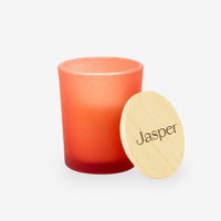 Geurkaars met houten deksel met gravering