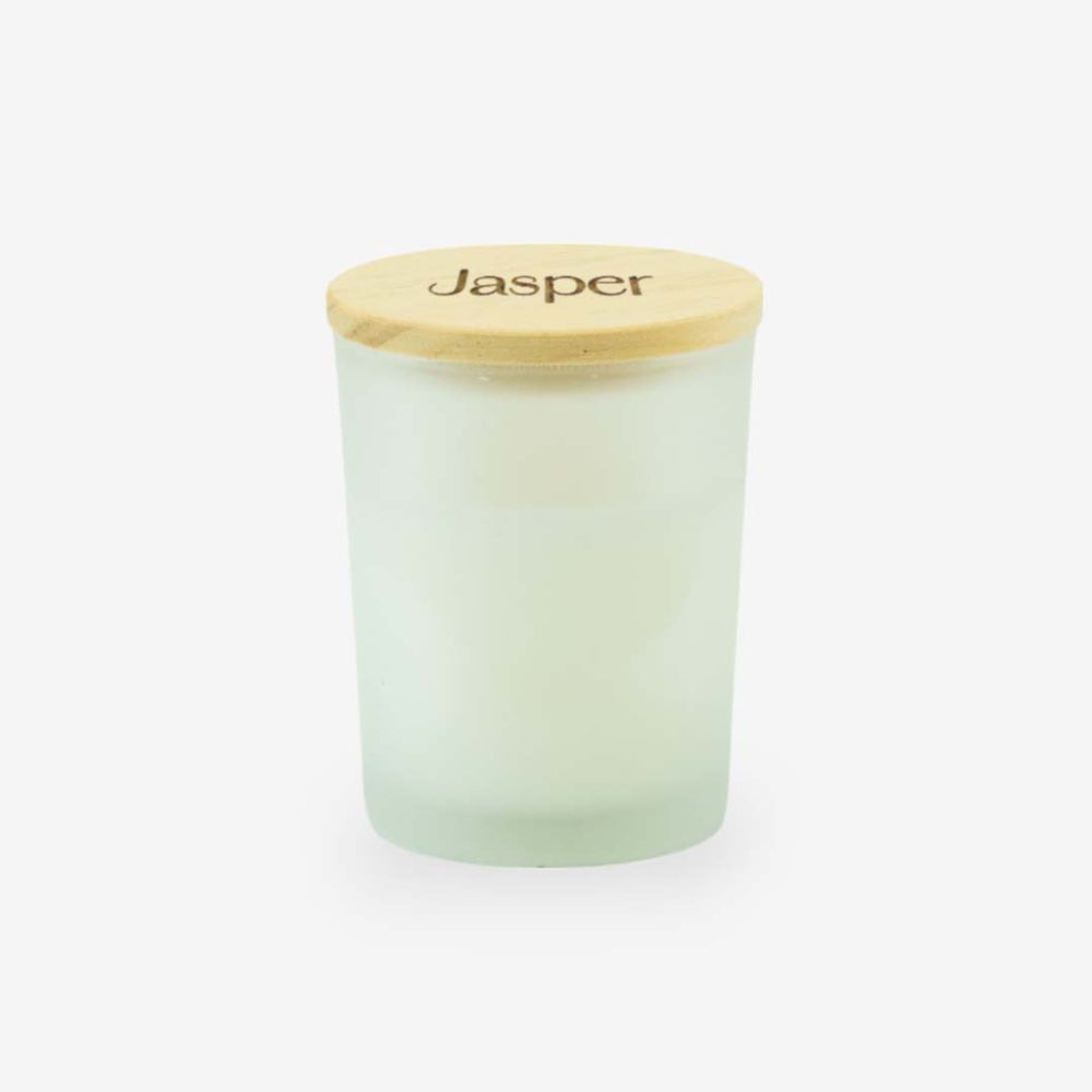 Geurkaars met houten deksel met gravering