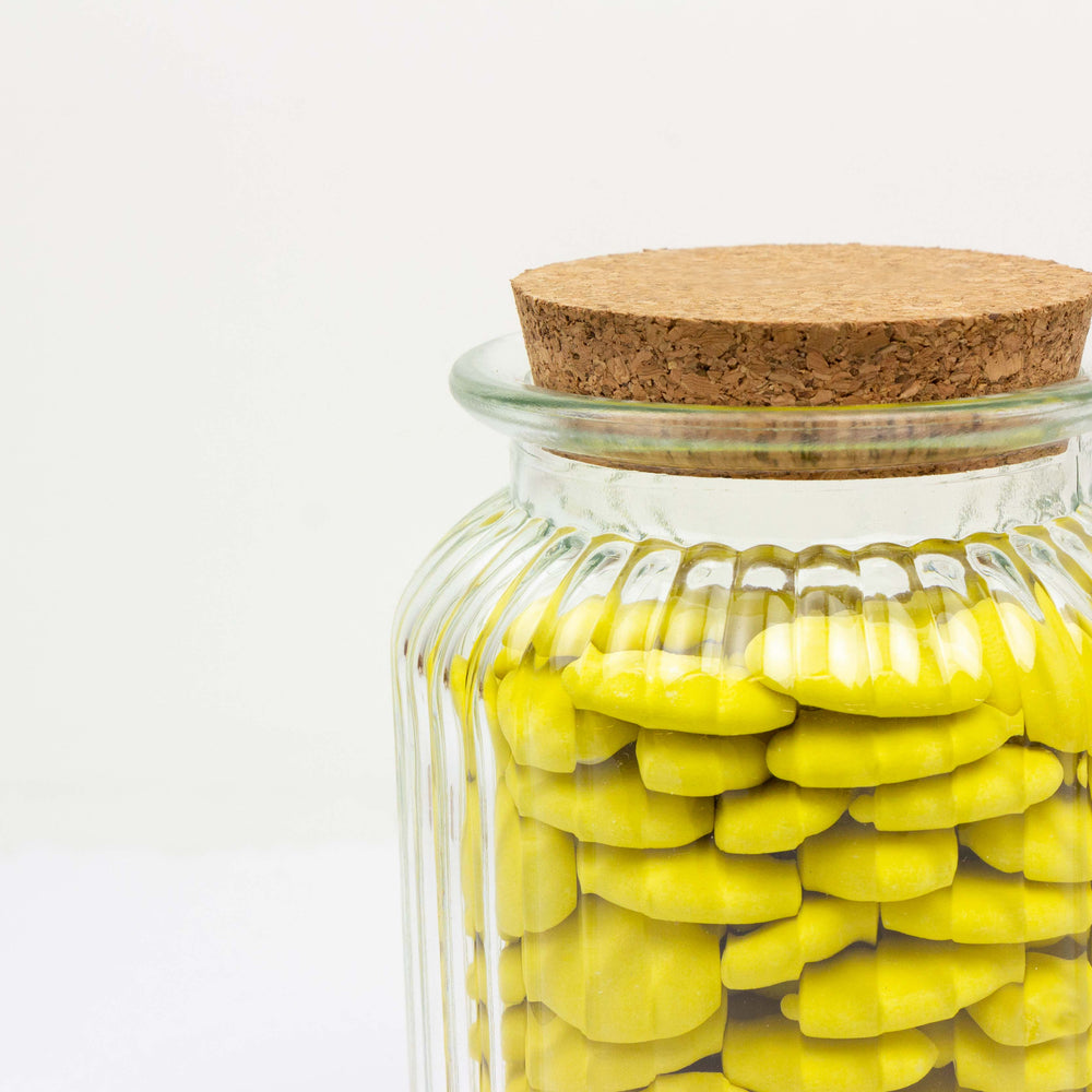 Glazen bokaal geribbeld met kurk deksel