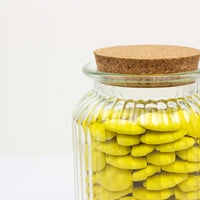 Glazen bokaal geribbeld met kurk deksel