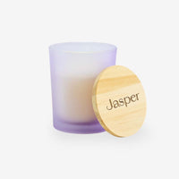 Geurkaars met houten deksel met gravering